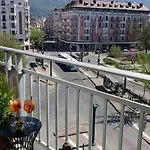 Park Au Centre آنسي